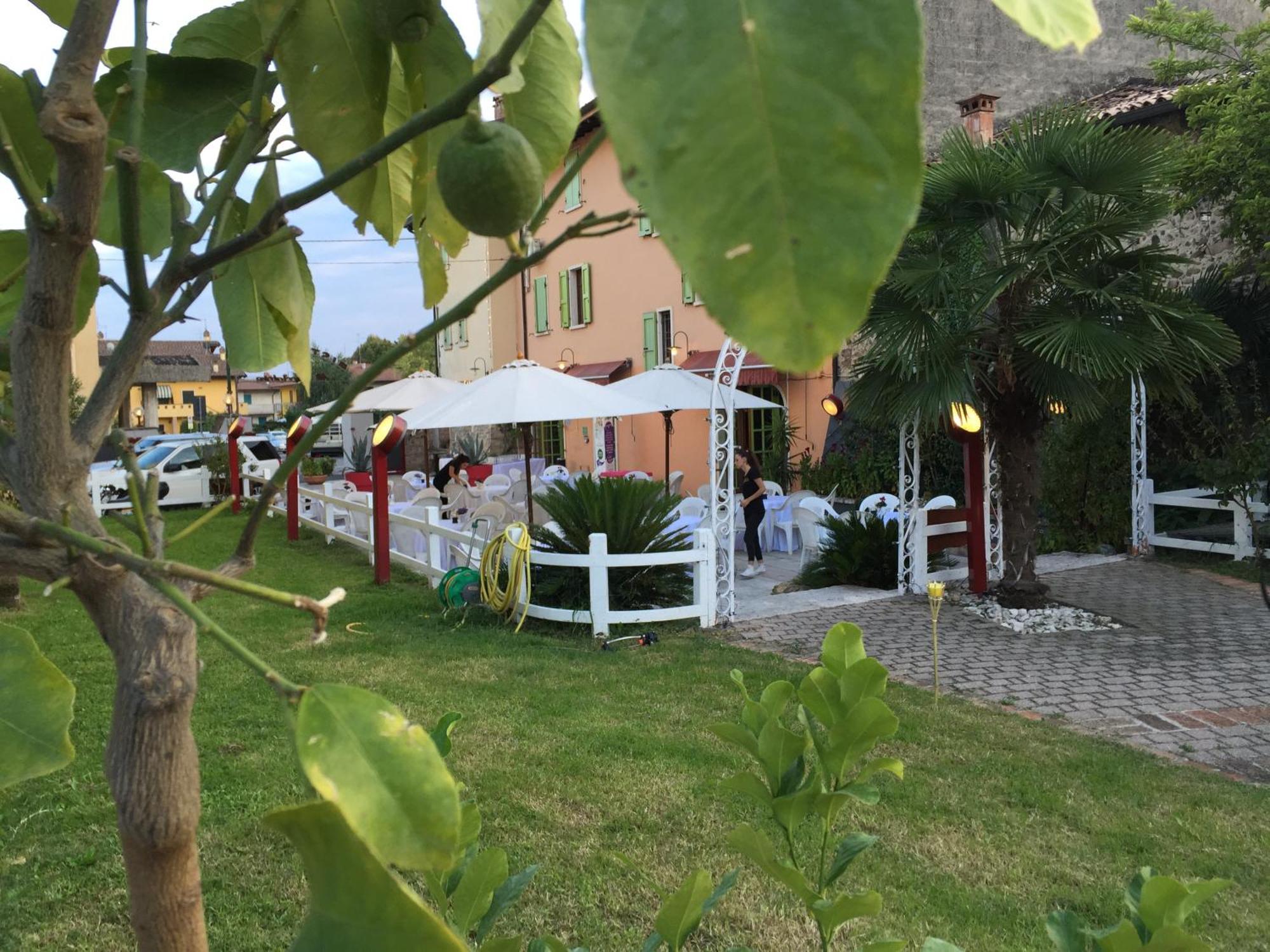 Albergo Al Cacciatore Tortellinando Valeggio sul Mincio Εξωτερικό φωτογραφία
