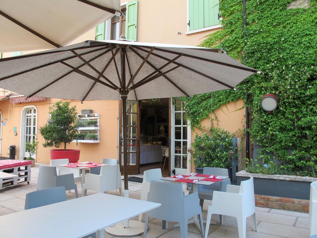 Albergo Al Cacciatore Tortellinando Valeggio sul Mincio Εξωτερικό φωτογραφία