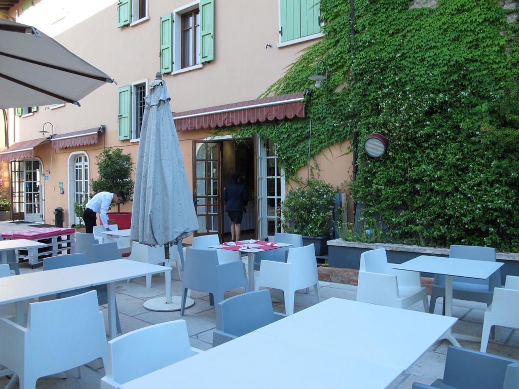Albergo Al Cacciatore Tortellinando Valeggio sul Mincio Εξωτερικό φωτογραφία
